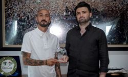 Bursaspor kaptan Ahmet İlhan Özek ile yollarını ayırdı