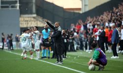 Gençler Adem Çağlayan'ın göz hapsinde