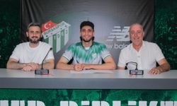 Bursaspor Emrehan Gedikli ile sözleşme imzaladı