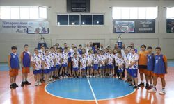İnegöl’de 1.792 öğrenci yaz spor okullarında buluştu