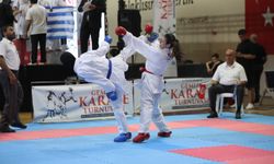 Gemlik Uluslararası Karate Turnuvası coşkuyla başladı