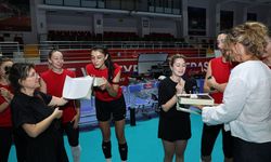 Bursa’nın sultanları Avrupa hedefiyle parkeye döndü