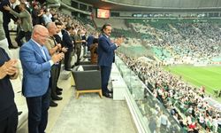 Faruk Çelik: "Bursaspor'u kutluyorum"