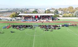 Yenişehirde Cumhuriyet coşkusu stadyumda yaşandı