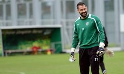 Eski Bursasporlu kaleci futbola veda etti