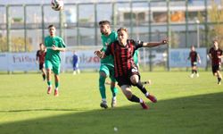 Kestel Çilek Spor sahasında İnkılap Spor’a 2-1 yenildi
