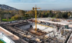 Atatürk Spor Salonu hızla yenileniyor