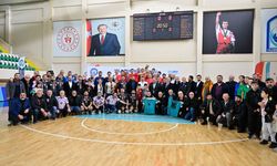 Yıldırım’da voleybol turnuvasında kazanan dostluk oldu