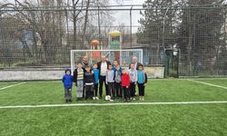 Büyükorhan’da halı saha baştan sona yenilendi