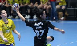 Büyükşehirli hentbolcular normal sezonu zirvede bitirdi