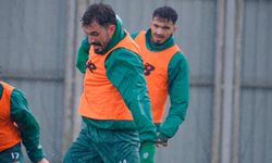 Bursaspor arada vermeden çalışmalara başladı