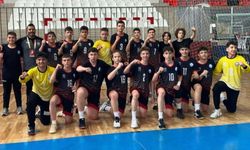 Nilüfer Belediyespor Küçük Erkekler'de turladı