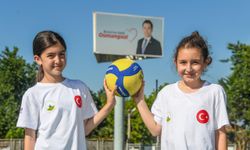 Sukaypark’ta voleybol şenliği: 1300 çocuk taş-kağıt-makas ile sahaya çıktı!