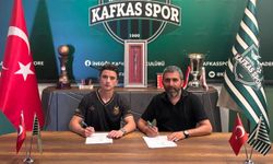 Bursaspor altyapılı Emre Suna Kafkasspor'da