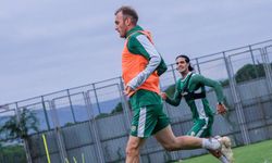 Bursaspor'da yoğun mesai devam ediyor