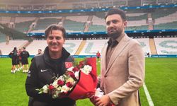 Bursaspor Başkanı Enes Çelik’ten A Milli Takım’a ziyaret