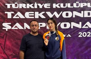 Osmangazili taekwondocu Türkiye üçüncüsü oldu
