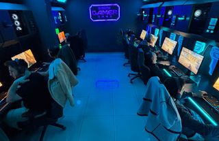 Büyükşehir personeli e-spor turnuvasında buluştu