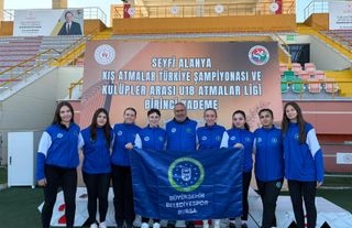 Büyükşehirli atletlerden Mersin’de madalya yağmuru