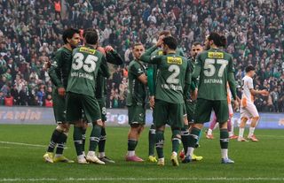 Bursaspor’da transfer sonrası forma rekabeti kızıştı