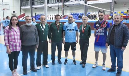 Yenişehir'de kurumlar arası turnuva devam ediyor