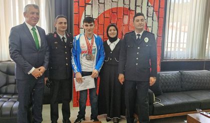 Harmancıklı bilek güreşçisi Osman Uysal'ın hedefi Avrupa şampiyonluğu