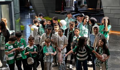 Osmangazi Belediyesi çocuklara kupa sevinci yaşattı