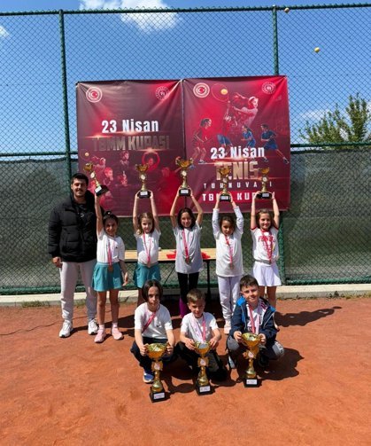 Osmangazili genç raketler TBMM 23 Nisan Kupası’na damga vurdu