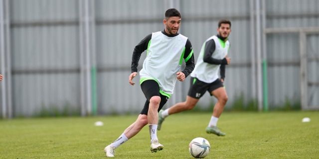 Bursaspor'da Denizli hazırlıkları sürüyor