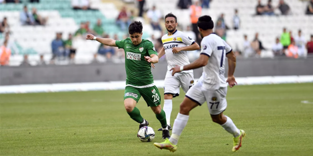 Bursaspor’dan Tuğbey ve Vefa’ya rest!
