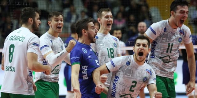 Bursa Büyükşehir Belediyespor Arkas Spor’u set vermeden geçti