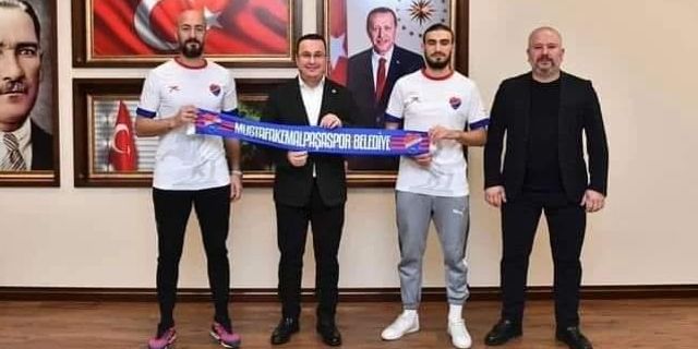 Mustafakemalpaşaspor'da forvet ve kaleci transferi
