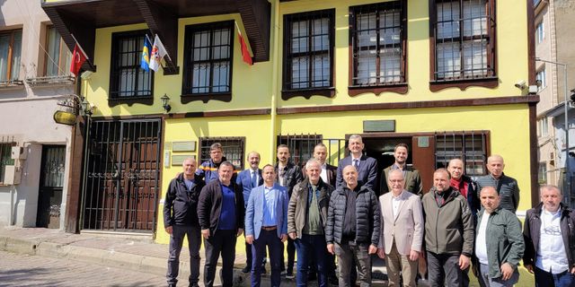 TÜRFAD Bursa'da Ümit Akkuş güven tazeledi