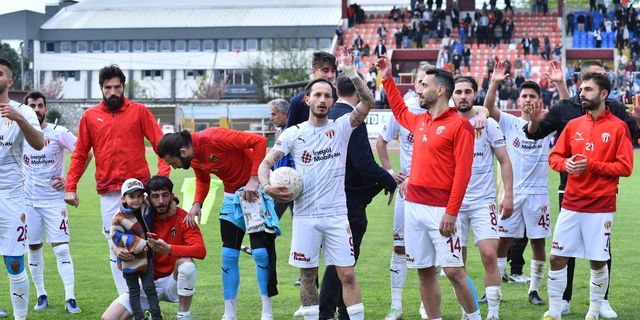 İnegölspor Sivas'ı 4 golle geçti