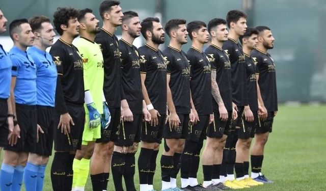 Bursaspor'un 19 kişilik Tarsus kadrosu