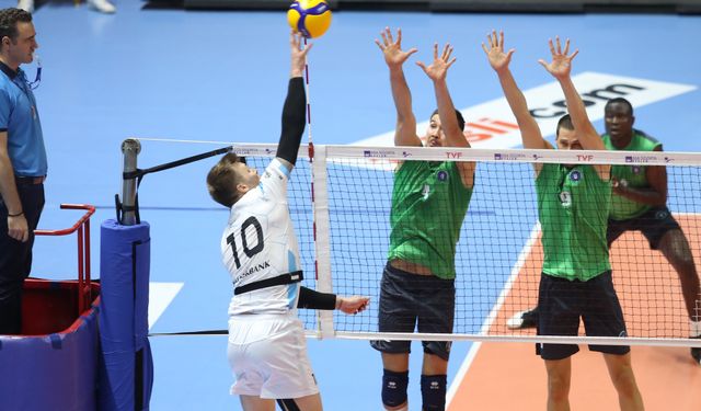 TSYD Bursa Voleybol Turnuvası'nda ikinci gün tamamlandı