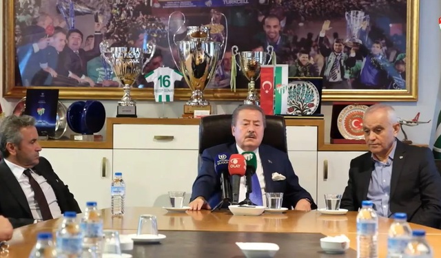 Cavit Çağlar Özlüce'de açıklamalarda bulundu!