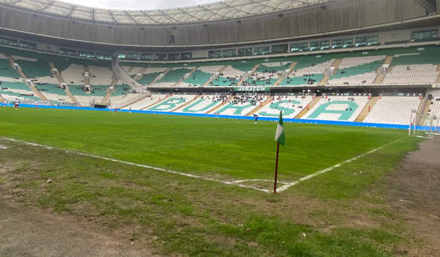 Bursaspor tribünleri yine boş kaldı!