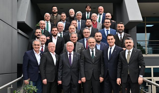 Alinur Aktaş ve İlçe Belediye Başkanlarından Bursaspor’a destek