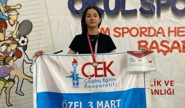 Bursalı Ada Küfeciler Türkiye Eskrim Şampiyonu oldu