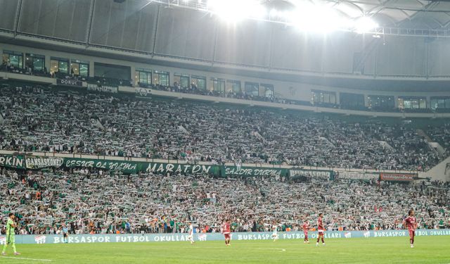 Tribün lideri Bursaspor, devleri solladı