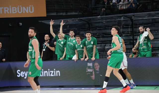 Bursaspor Yörsan, Anadolu Efes'e 83-68 mağlup oldu