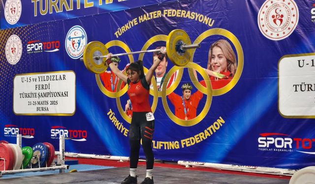 Yıldırım’da halter şöleni: 37 ilden 472 sporcu yarışıyor