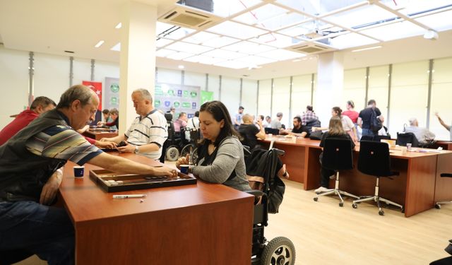 Bursa'da zarlar eşitlik için atıldı