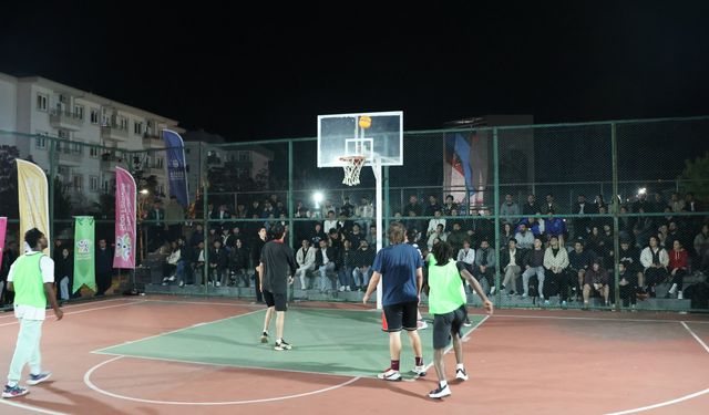 Bursa Uluslararası Spor Festivali’nde ‘sokak basketbolu’ heyecanı