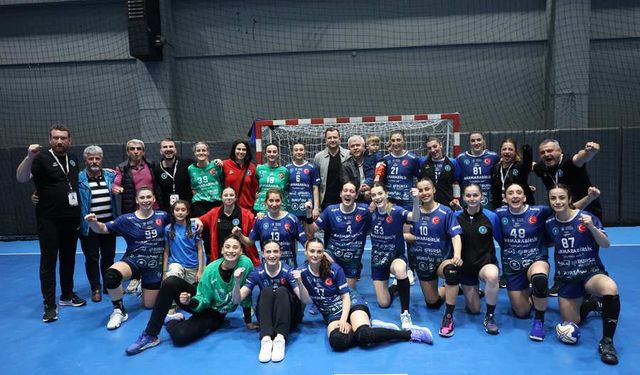 Bursa Büyükşehir Belediyespor Süper Ligi 3. bitirdi