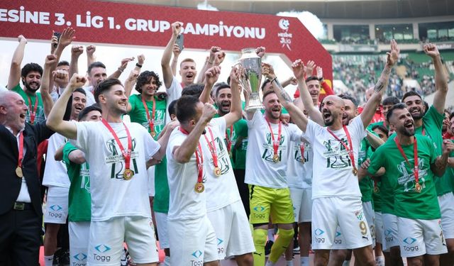 Bursaspor'da 8 futbolcunun sözleşmesi sona eriyor