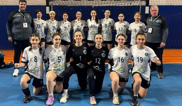Bursa Büyükşehir Belediyespor Küçükler Hentbol Takımı Türkiye Şampiyonası’na galibiyetle başladı