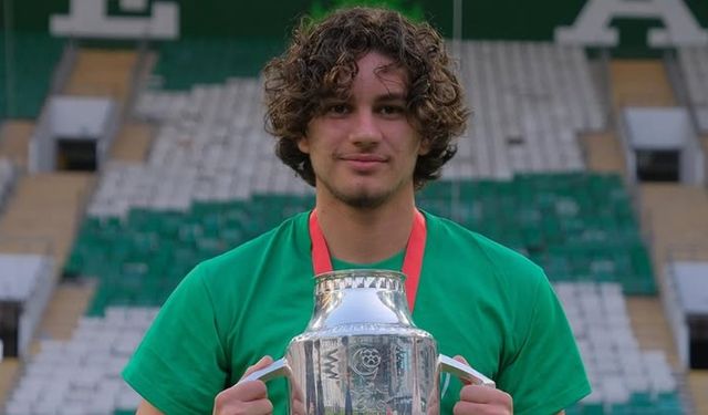 Bursaspor'da Emir Kayacık'la sözleşme uzatılıyor