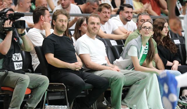 Ertuğrul Ersoy’dan Bursaspor Yörsan’a tribün desteği